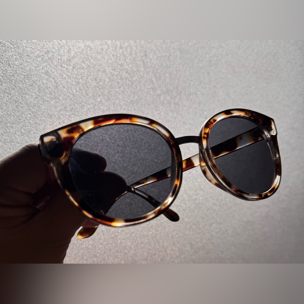 J Crew Tortoise Shell Sunglasses with pouch